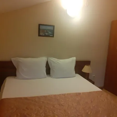 Family Emilia 3* Szozopol