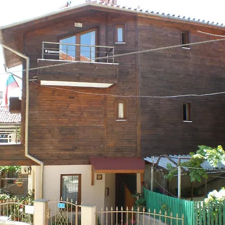 Hotell Family Emilia 3*